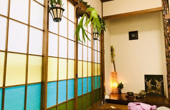 密にならない安心の個室で揉みほぐし｜さいたま市【リラックスRoom穂っこり】