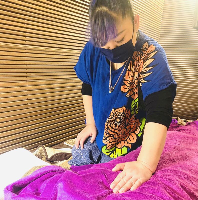 セラピスト